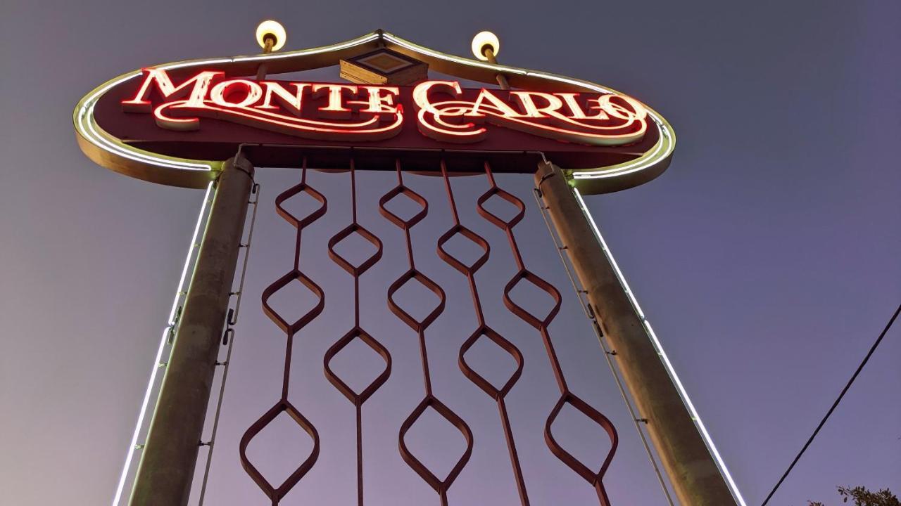 Monte Carlo Motor Inn Townsville Exterior foto