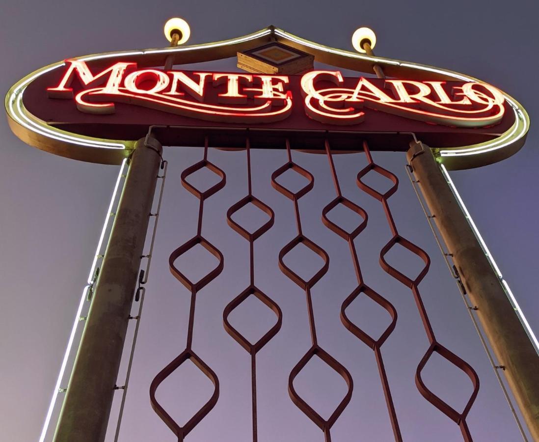 Monte Carlo Motor Inn Townsville Exterior foto